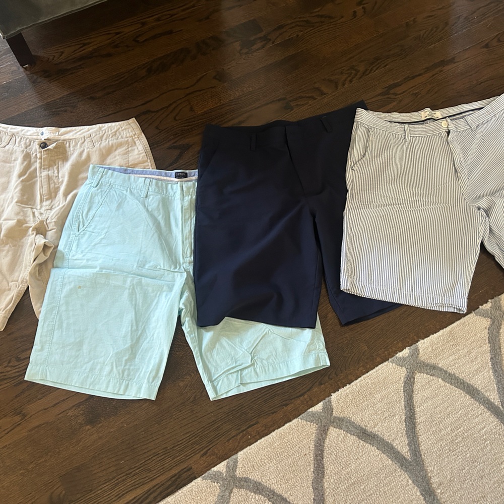 Bundle of men’s shorts, size 38